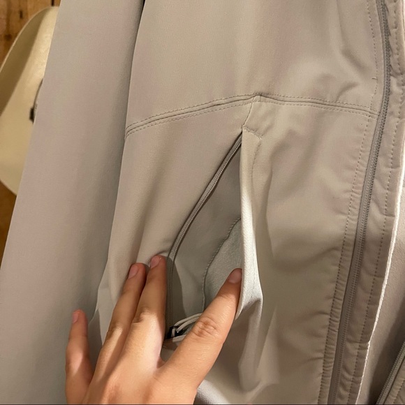 north face - Picture 3 of 6